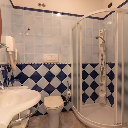 Elda 3* Asís