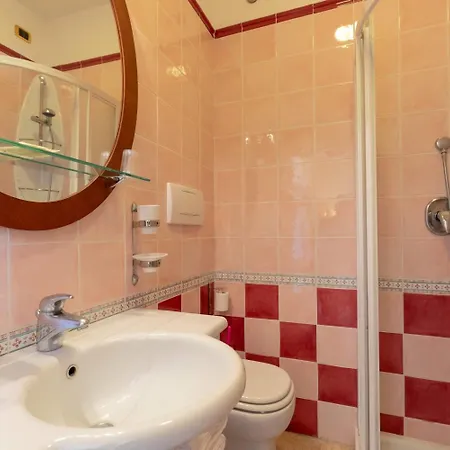 Elda Hotel 3*