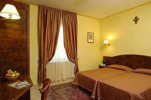Hotel Elda 3*